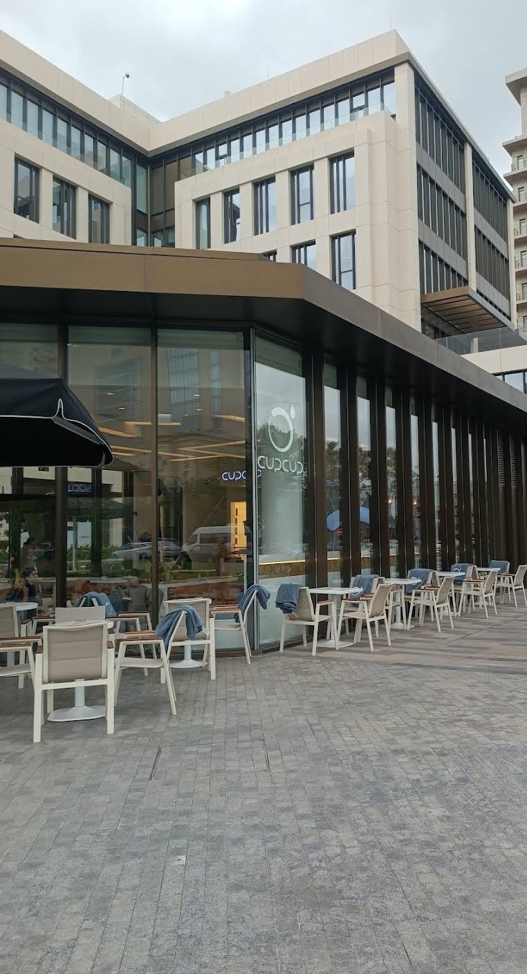 Second Cup (Port Baku Walk) — Xarici görünüş